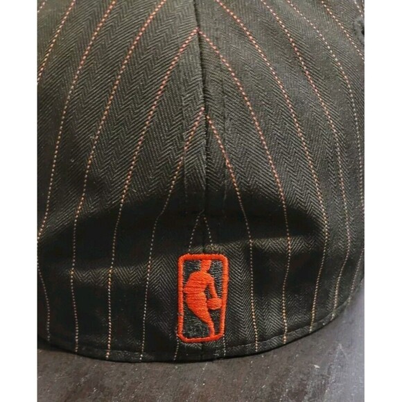 Vtg Philadelphia 76ers Hat Reebok Sz 7 1/2 Fitted Red Pinstripe Black Hat NBA - Picture 4 of 8